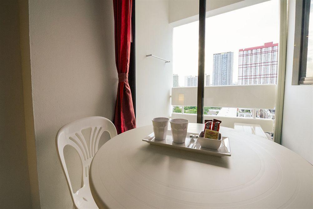 A-2 House Pansiyon Bangkok Dış mekan fotoğraf